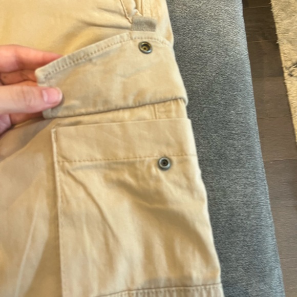 Jack and Jones beige cargos size 29 waist, 32 length, stretch, low waisted - Picture 3 of 7